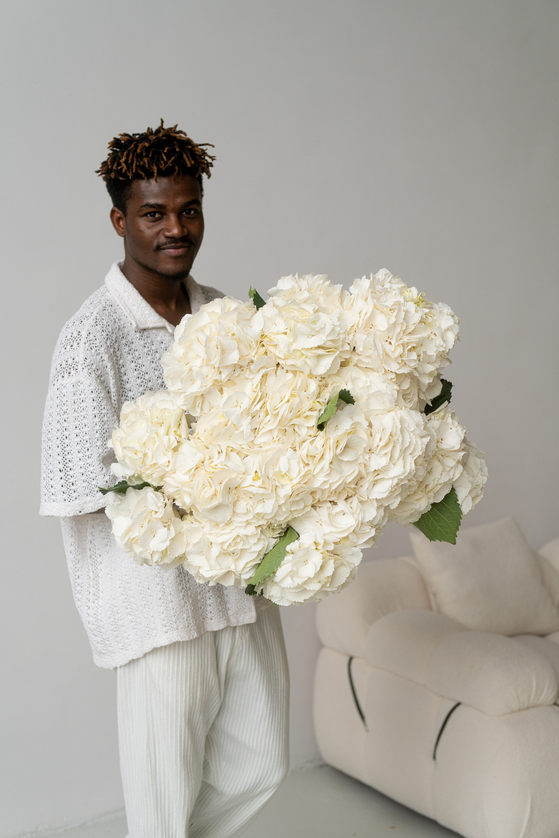 Гортензия белая